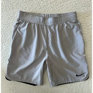 Nike Mens Athletic Shorts Medium